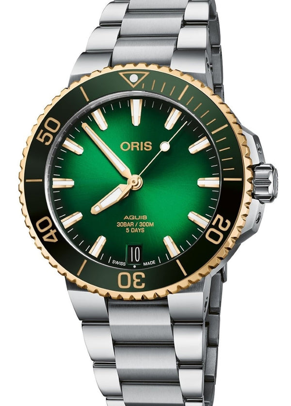 Oris Aquis Date 41.5 mm Złoto/Stal Zielony