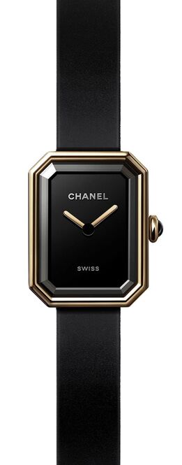 Chanel Première Black 19.7 x 15.2 mm Yellow Gold 